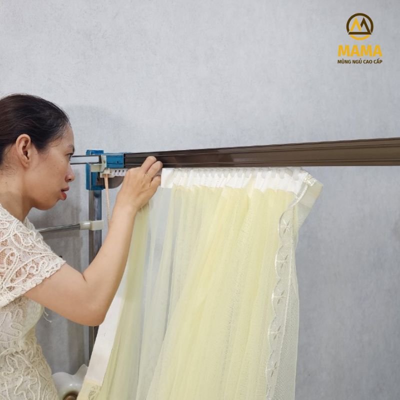 man-khung-rong-roc-khong-khoan-tuong-tang-giam-do-cao-A07 (7)