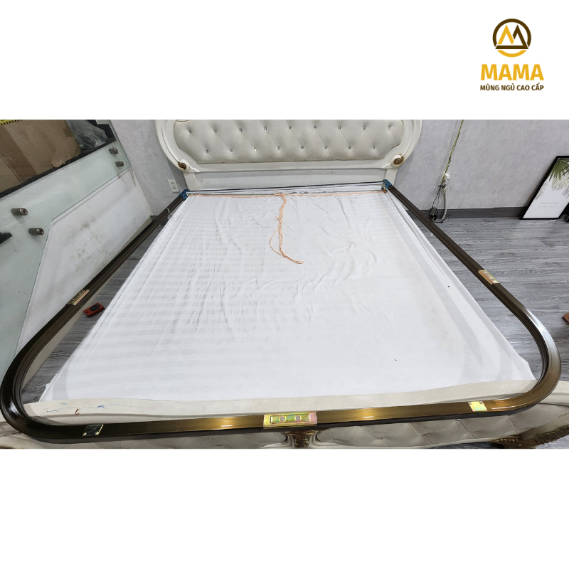 man-khung-rong-roc-khong-khoan-tuong-tang-giam-do-cao-A07 (9)